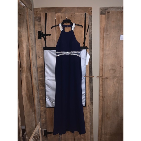 Prom Dress - Picture 2 of 3